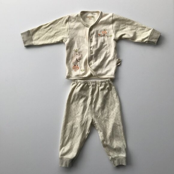 FREE with PURCHASE INTONS newborn boy girl baby 2 piece pajama cream green 3-6mo - Picture 3 of 12